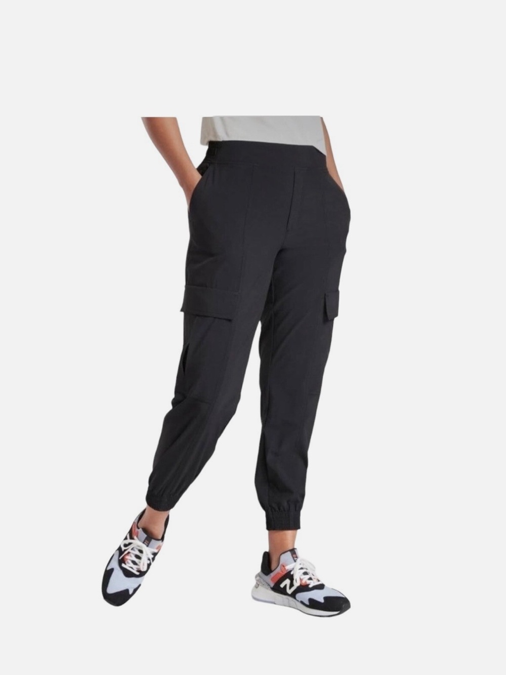 Athleta Black Cargo Jogger Pants with Ankle Cuffs size 8 women’s athleisure